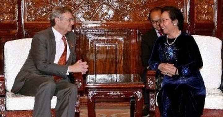 Vice President meets CEO of Operation Smile - 1 Vice President meets CEO of Operation Smile - 1