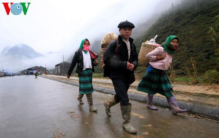 Pho Cao Market in Dong Van - 1 Pho Cao Market in Dong Van - 1