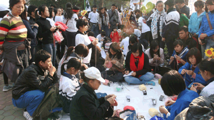 More than 10,000 people join run for poor children - 10 More than 10,000 people join run for poor children - 10