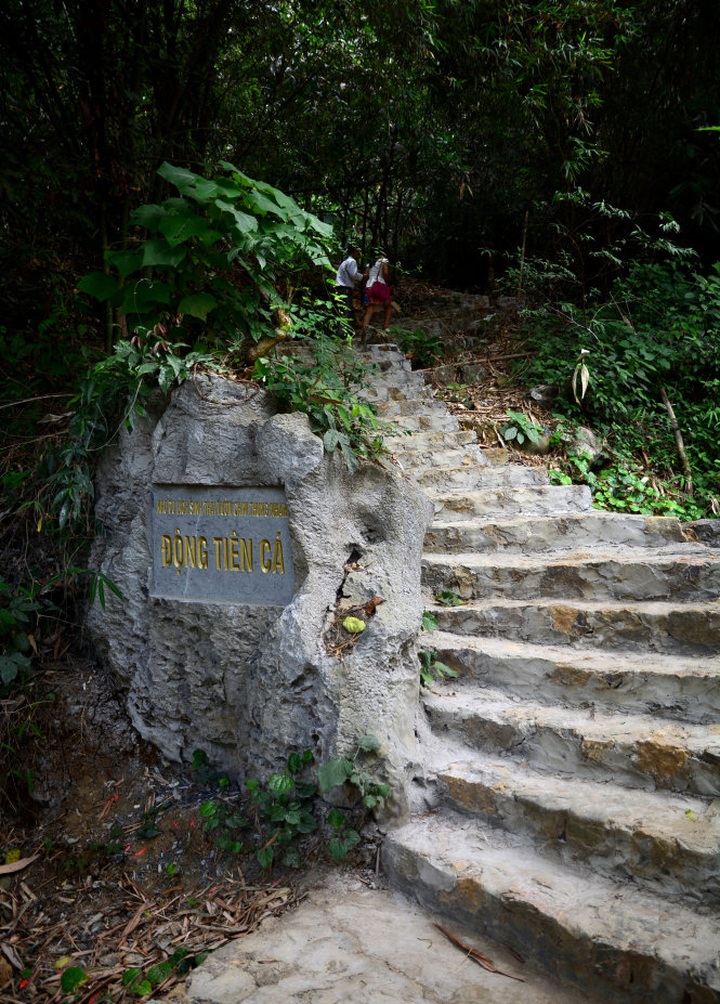 Tien Ca Cave in Ninh Binh province - 2 Tien Ca Cave in Ninh Binh province - 2