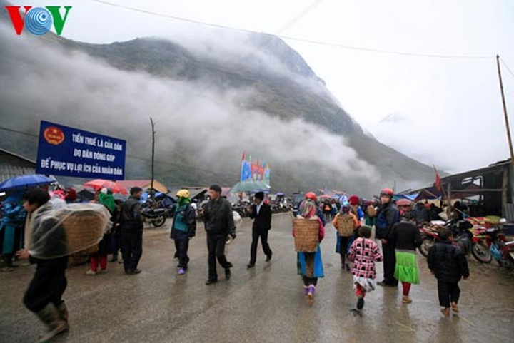 Pho Cao Market in Dong Van - 2 Pho Cao Market in Dong Van - 2