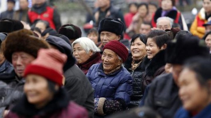 Filial pursuit: China museum displays family values campaign - 1