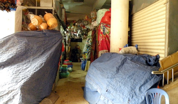 Market traders cease trading due to slow sales - 2