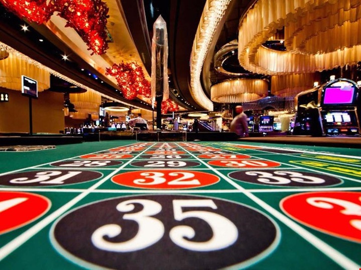 Government to lift ban on casinos for locals - 1