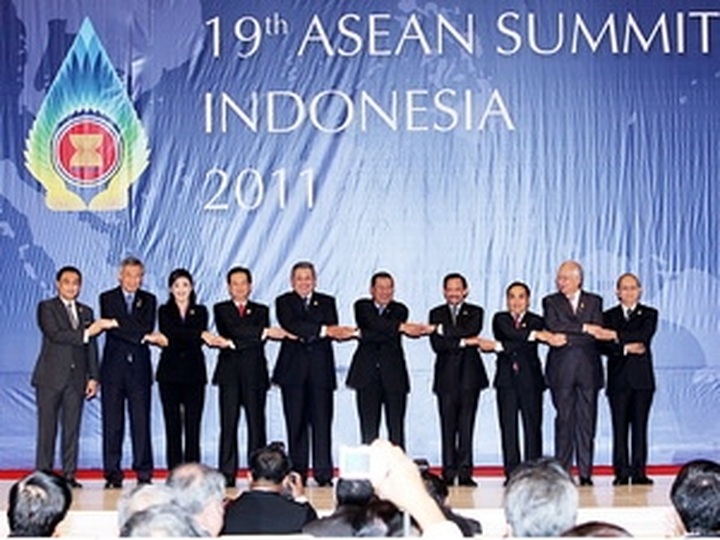 ASEAN leaders sign third Bali Concord - 1