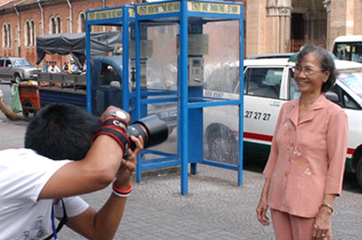 A simple portrait goes a long way - 1 A simple portrait goes a long way - 1