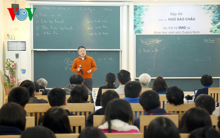 Professor Bao Chau nurtures Vietnamese young talent - 2