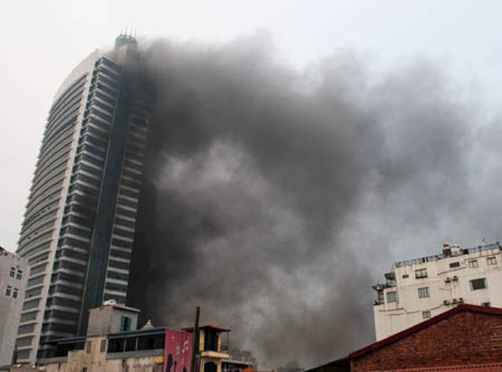 Fire prevention system fails during fire in 33-storey EVN towers - 4