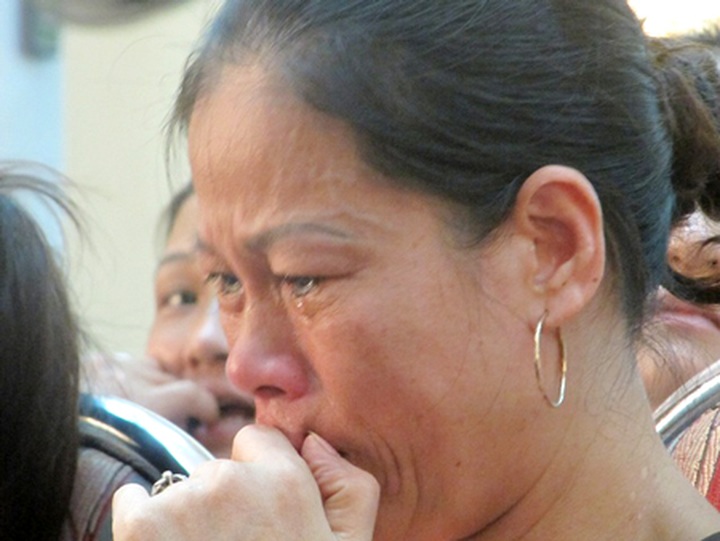 Slow reaction by firefighters blamed for trade centre fire - 2