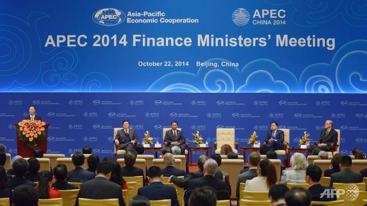 APEC finance chiefs meet as global worries persist - 1
