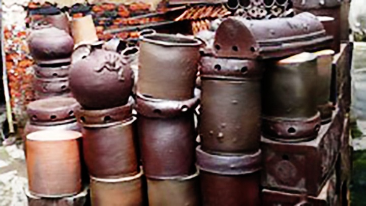 Pottery village on the brink of vanishing - 1