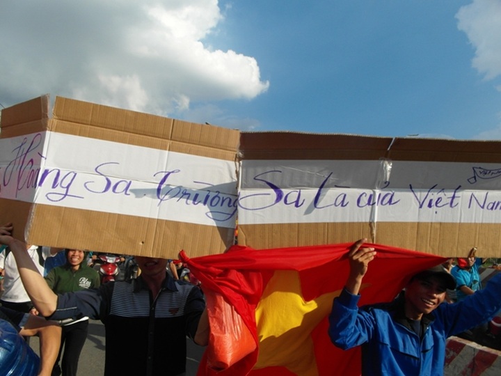 Thousands protest China's East Sea incursions - 4 Thousands protest China's East Sea incursions - 4