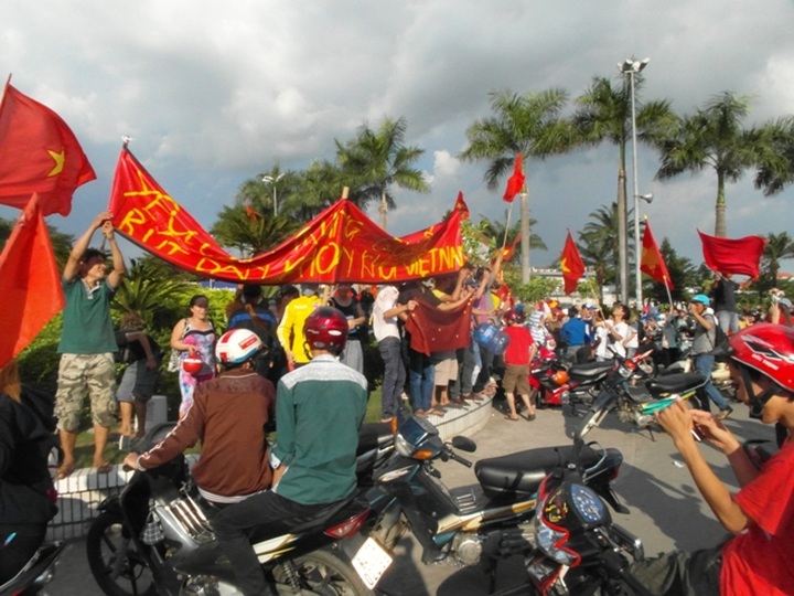 Thousands protest China's East Sea incursions - 8 Thousands protest China's East Sea incursions - 8