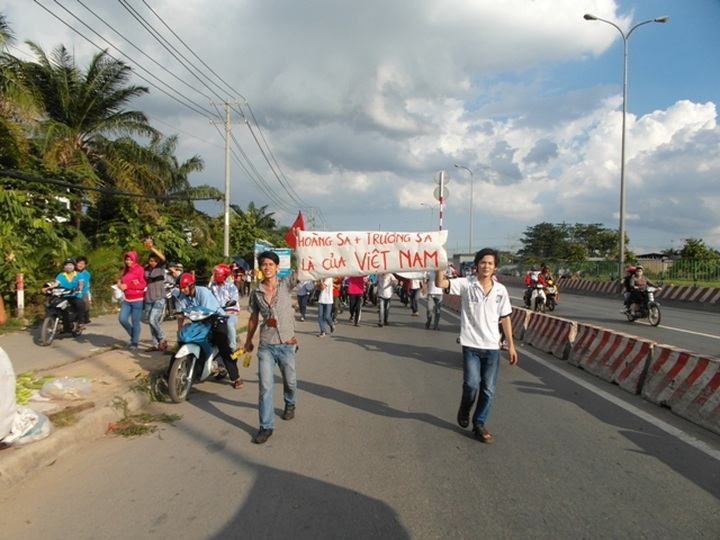 Thousands protest China's East Sea incursions - 1 Thousands protest China's East Sea incursions - 1
