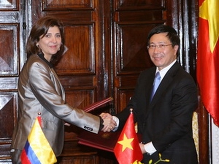 Vietnam, Colombia to cooperate in many fields - 1