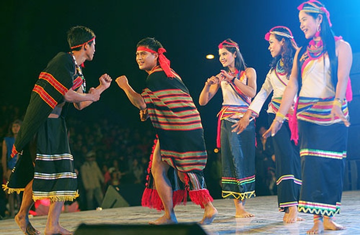 Ethnic costumes on show - 4