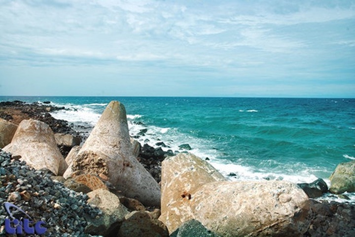 Con Co island tourism route opens - 1