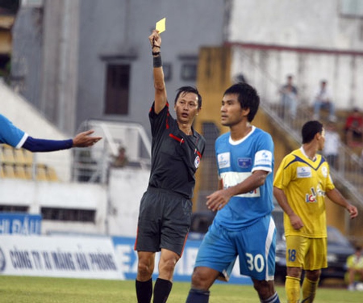 VFF to crack down on referee incompetence - 1 VFF to crack down on referee incompetence - 1