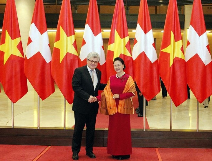 NA Chairwoman holds talks with Swiss President of Council of States - 1