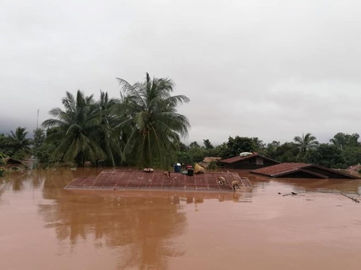 Vietnam expresses sympathy with Laos over losses in dam collapse - 1 Vietnam expresses sympathy with Laos over losses in dam collapse - 1