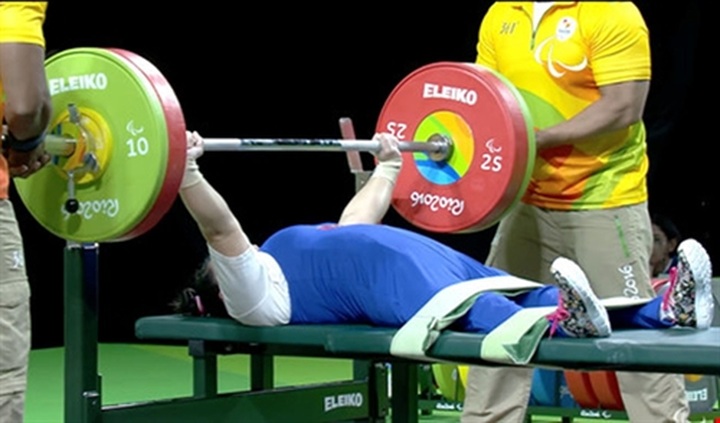 Vietnamese female weightlifter wins bronze in Paralympic powerlifting - 1 Vietnamese female weightlifter wins bronze in Paralympic powerlifting - 1