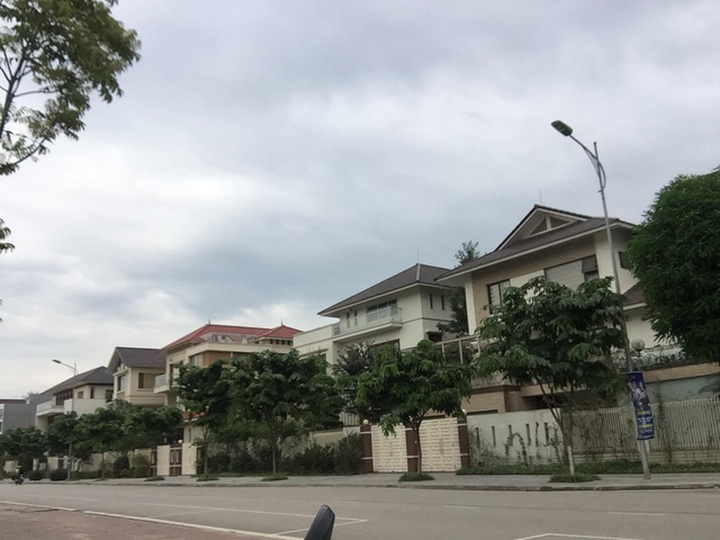 Lao Cai tries to calm land auction corruption claims - 1