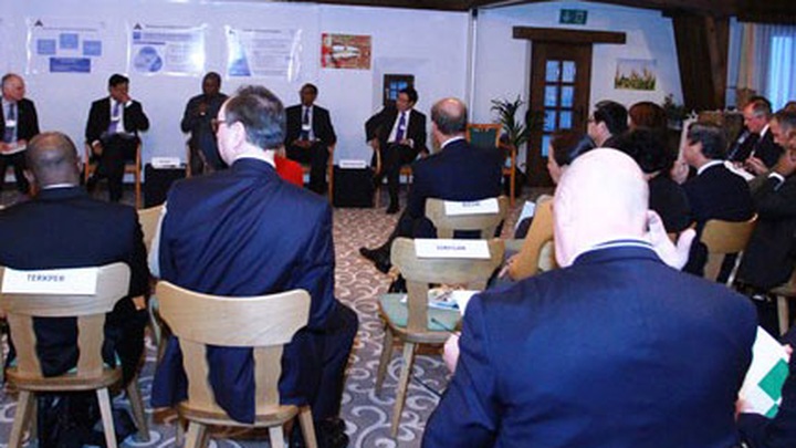 Vietnam shares agricultural vision at Davos - 2