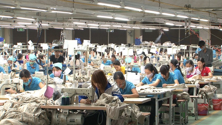 Garment industry benefits from less red tape - 1