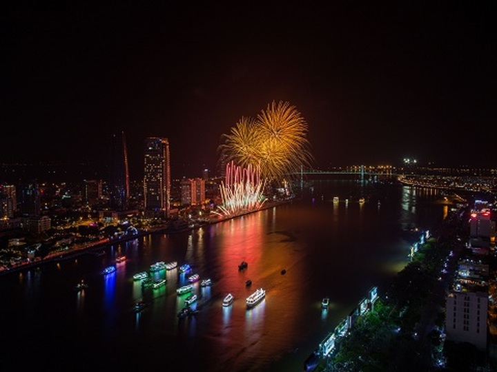 Ticket sale begins for Danang firework festival - 1 Ticket sale begins for Danang firework festival - 1
