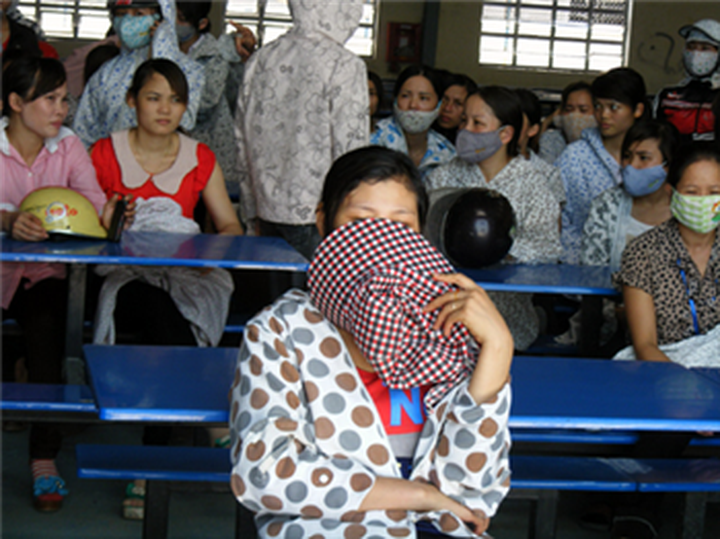 Nghe An workers strike - 8