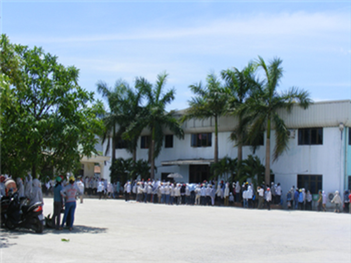 Nghe An workers strike - 5