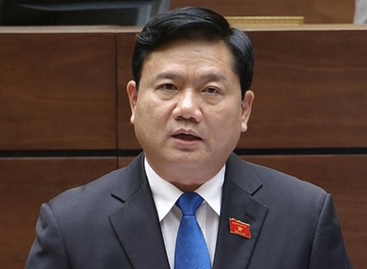 Dinh La Thang removed from Politburo - 1