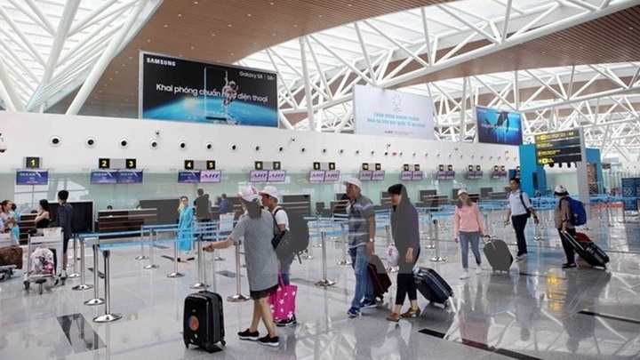 Da Nang airport declared best in Vietnam for service quality - 1