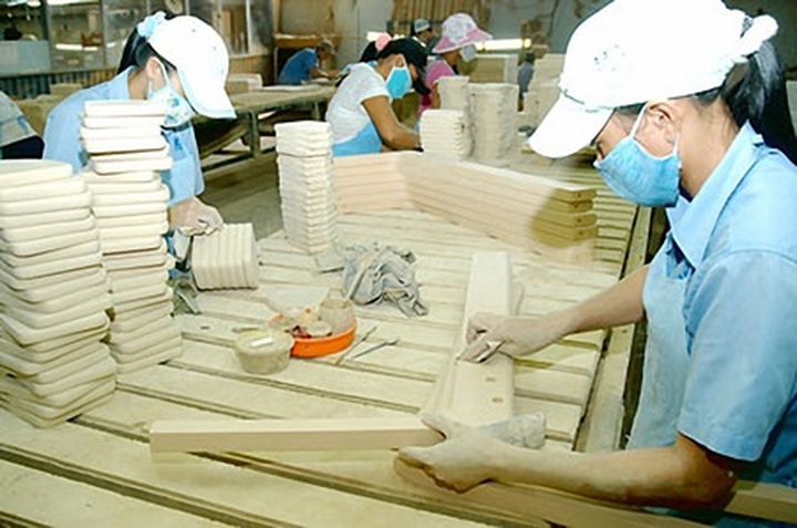 SMEs can borrow investment capital for supporting industries - 1