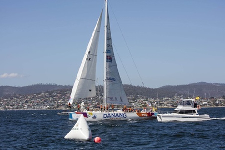 VN yacht sails to victory in Hobart - 1 VN yacht sails to victory in Hobart - 1