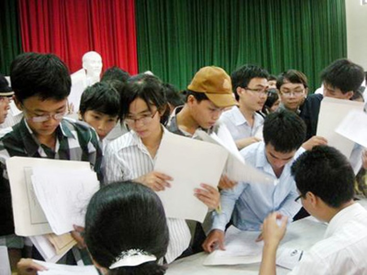 Poor students can delay paying tuition - 1 Poor students can delay paying tuition - 1