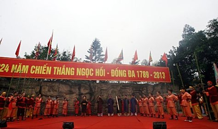 Activities mark Ngoc Hoi-Dong Da Victory - 1
