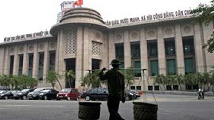 Vietnam to allow greater foreign stakes in banks - 1