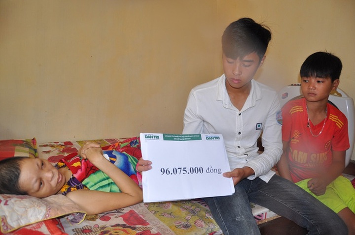 Readers donate to help ill widow - 2