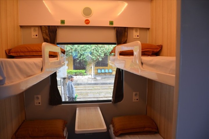 More upgraded train carriages for Tet services - 3