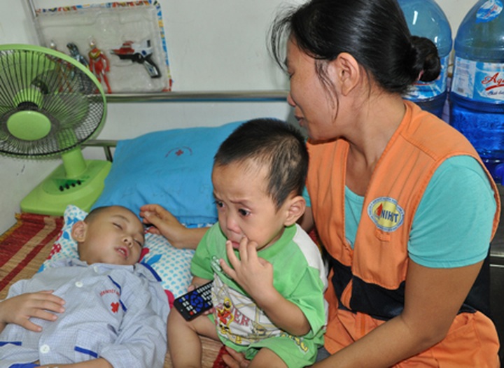 Couple powerless in face of children’s serious diseases - 2