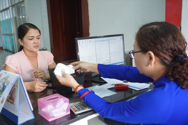 Vietnam Railway launches two new tickets selling websites - 1