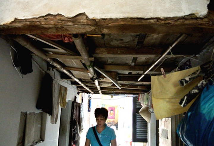 Wooden houses pose Hanoi fire risk - 1