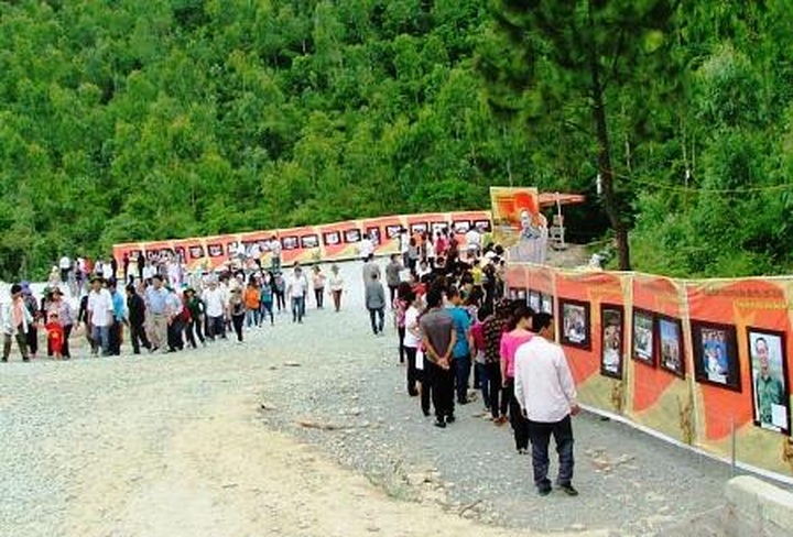 Dien Bien Phu photos displayed at General Giap’s tomb - 2 Dien Bien Phu photos displayed at General Giap’s tomb - 2
