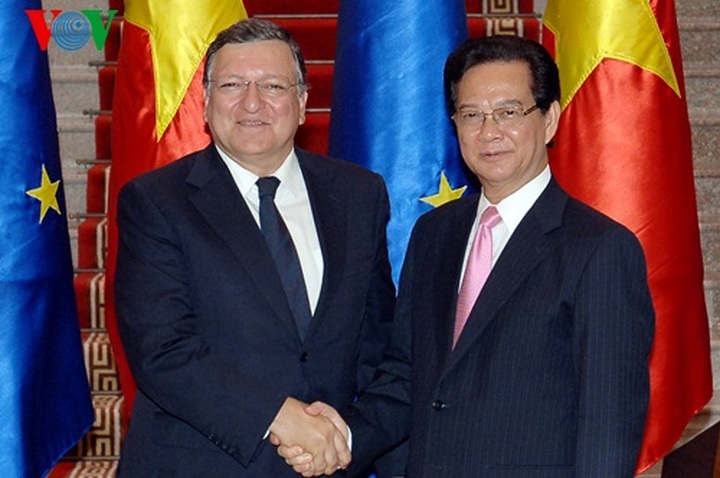 Vietnam seeks stronger ties with European nations - 2