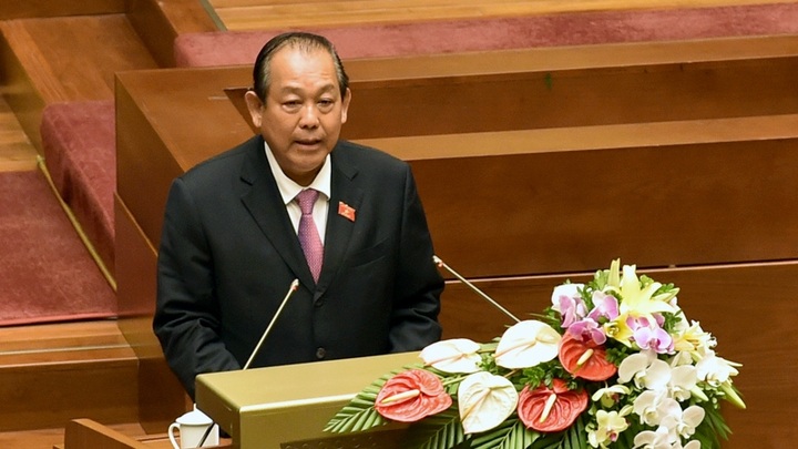 Vietnam stands firm with full-year growth target of 6.7% - 1