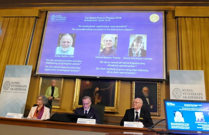 Laser pioneers win Nobel Physics Prize - 1