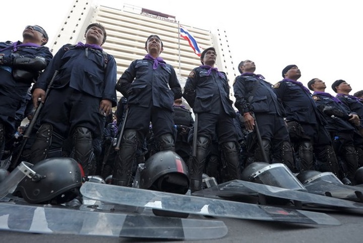 Thai PM confident military will not stage coup - 1