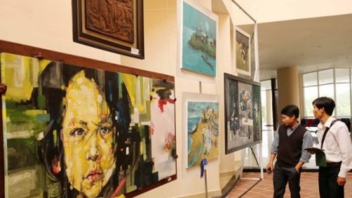 Southeast region fine arts exhibition features 154 works - 1 Southeast region fine arts exhibition features 154 works - 1