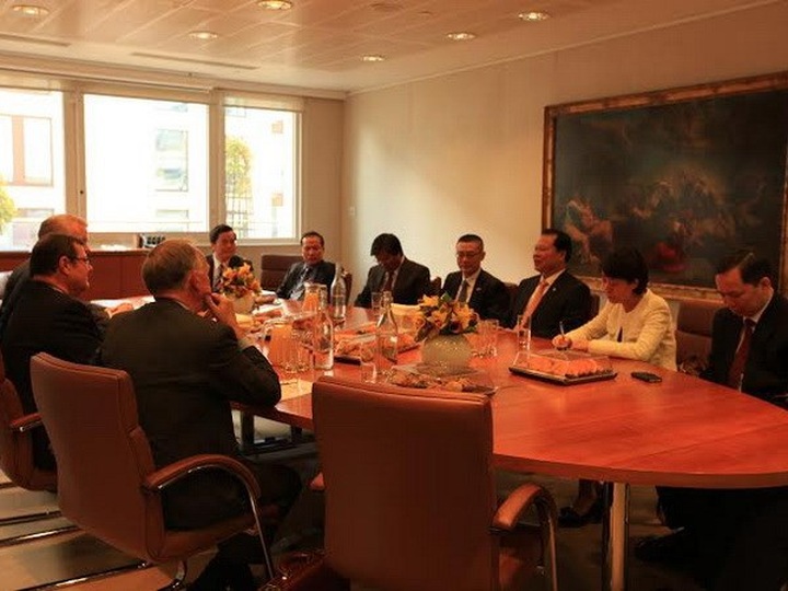Deputy PM: UK firms can excel in Vietnam - 1 Deputy PM: UK firms can excel in Vietnam - 1